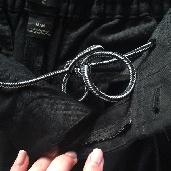 Men’s Club Monaco Drawstring Pants - Picture 5 of 11
